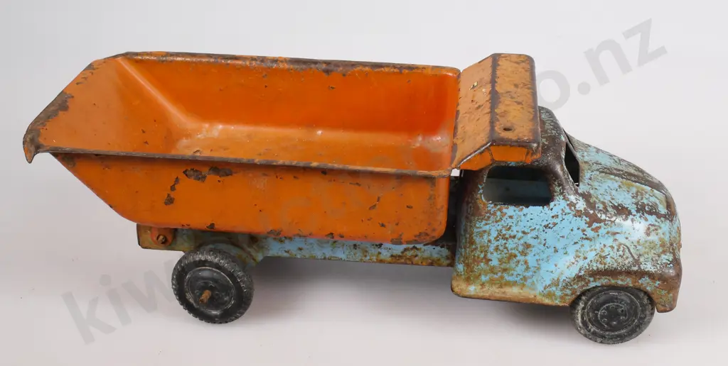 PRESSED STEEL TIP TRUCKS Image 1++