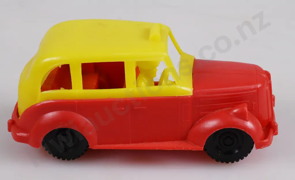 PLASTIC MOTOR VEHICLES Image 1++