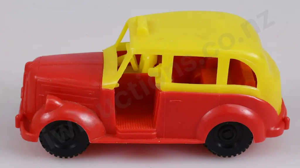 PLASTIC MOTOR VEHICLES Image 1++