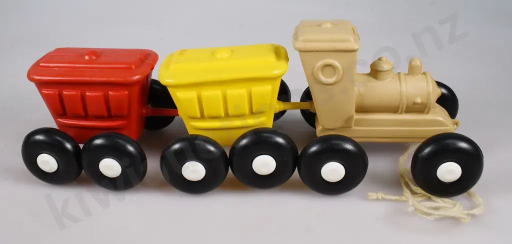 PLASTIC MOTOR VEHICLES Image 1++
