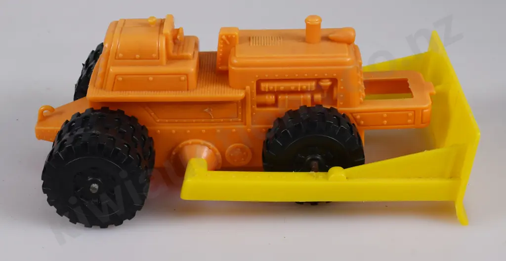 PLASTIC MOTOR VEHICLES Image 1++