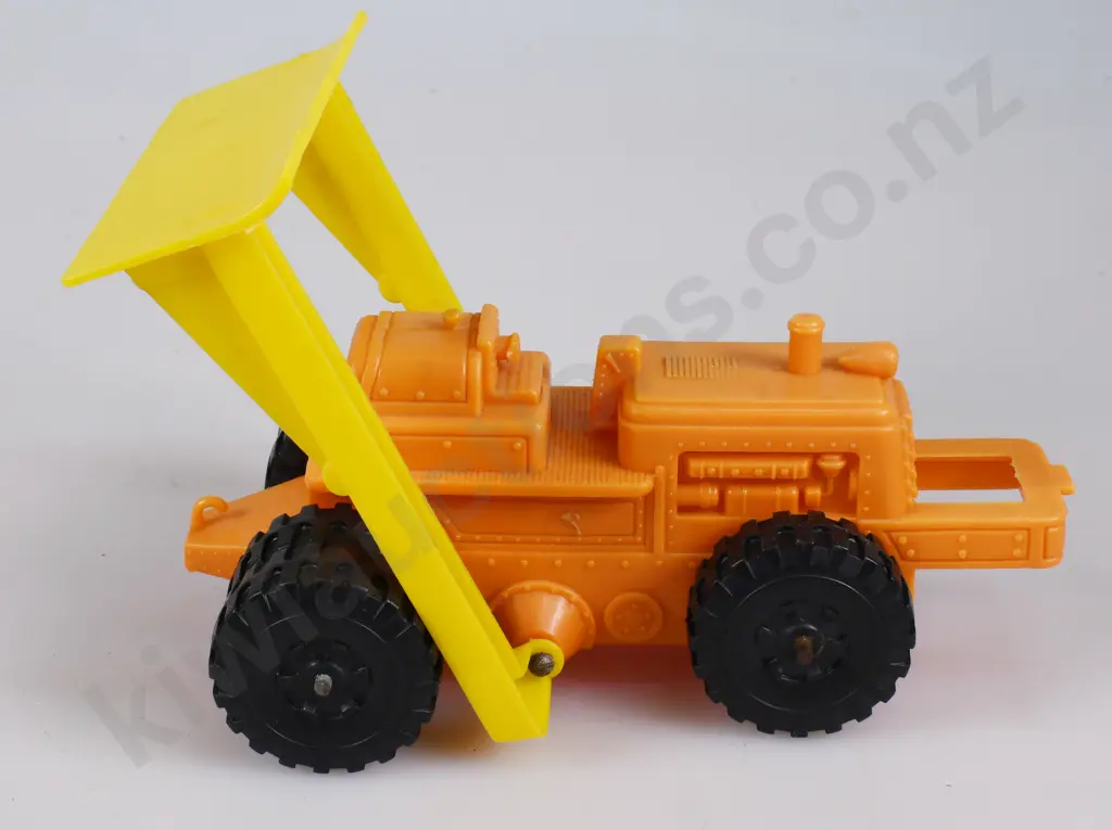 PLASTIC MOTOR VEHICLES Image 1++