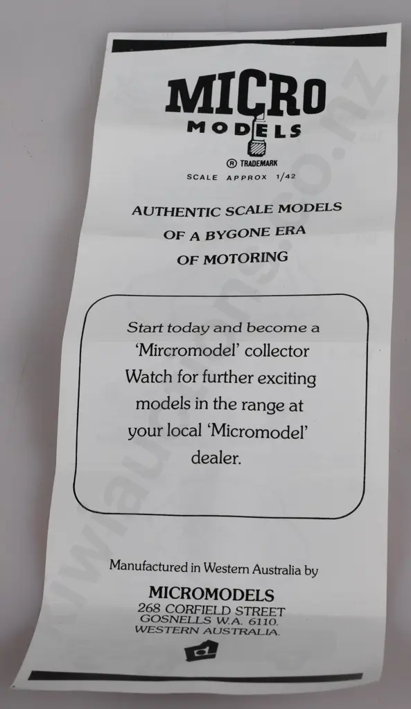 MICRO MODEL PLASTIC F.J. HOLDEN PANEL VANS Image 1++