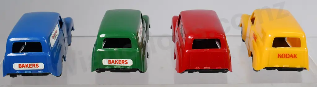 MICRO MODEL PLASTIC F.J. HOLDEN PANEL VANS Image 1++