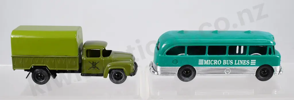 MICRO MODEL OHV FG ARMY TRUCK, BEDFORD SB BUS Image 1++