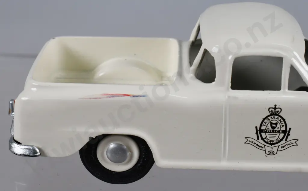 MICRO MODEL HOLDENS Image 1++