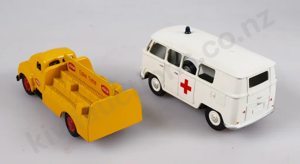 MICRO MODEL VOLKSWAGEN BUS, MORRIS FIRE ENGINE, Image 1++