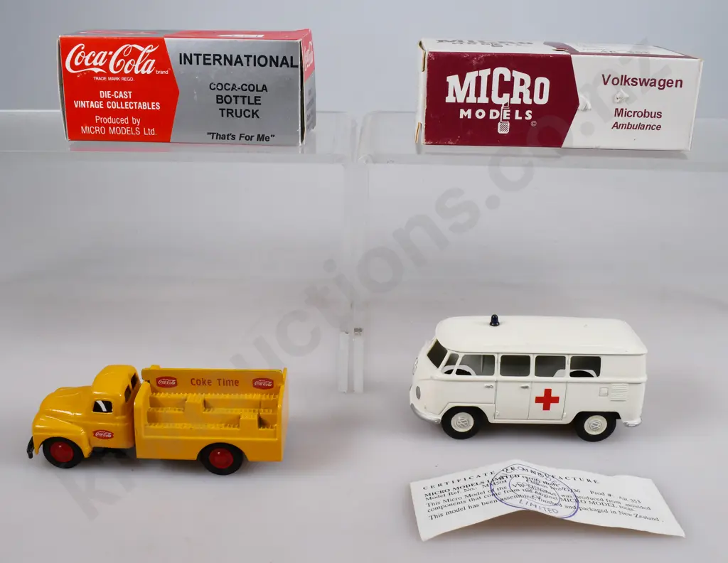 MICRO MODEL VOLKSWAGEN BUS, MORRIS FIRE ENGINE, Image 1++