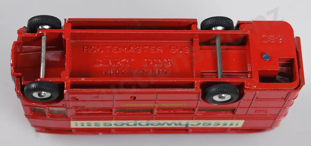 DINKY ROUTEMASTER BUS Image 1++