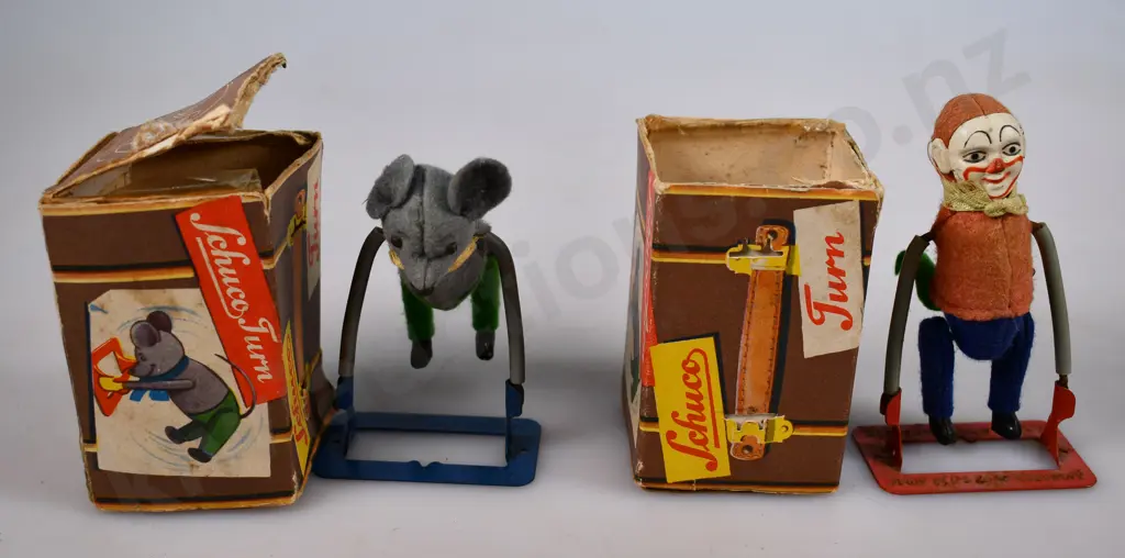 MIXTURE OF ASSORTED TOYS Image 1++