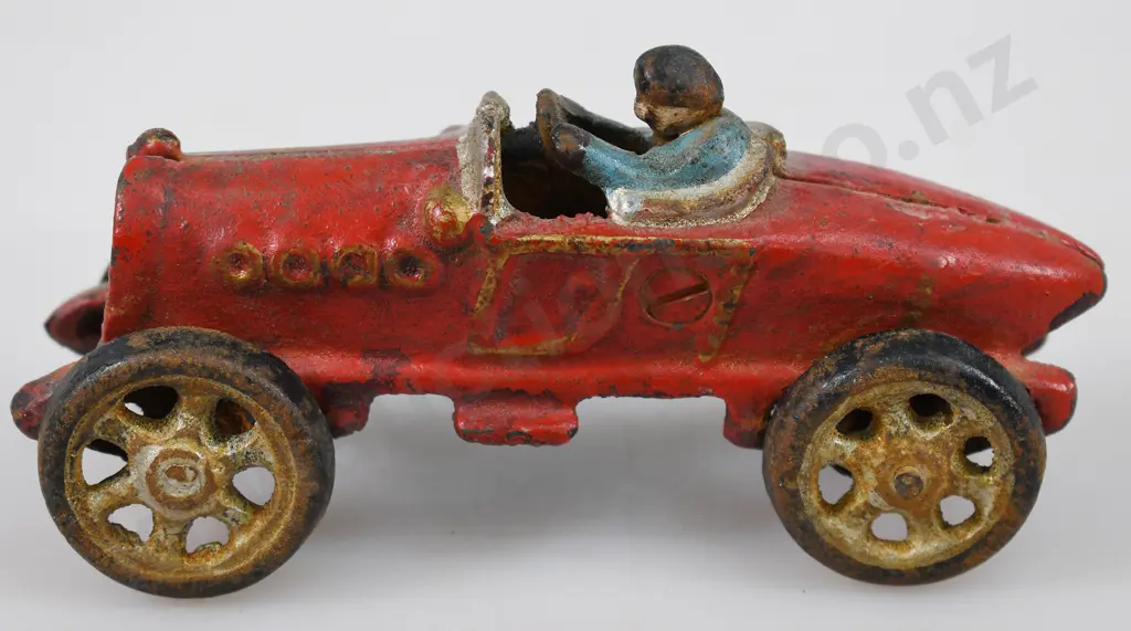 CAST IRON RACING CAR Image 1++