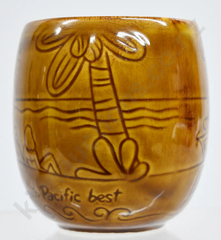 CROWN LYNN AIR NEW ZEALAND BEAKER Image 1++