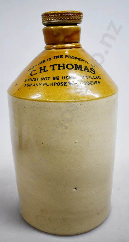 THOMAS WESTPORT STONE JAR Image 1++