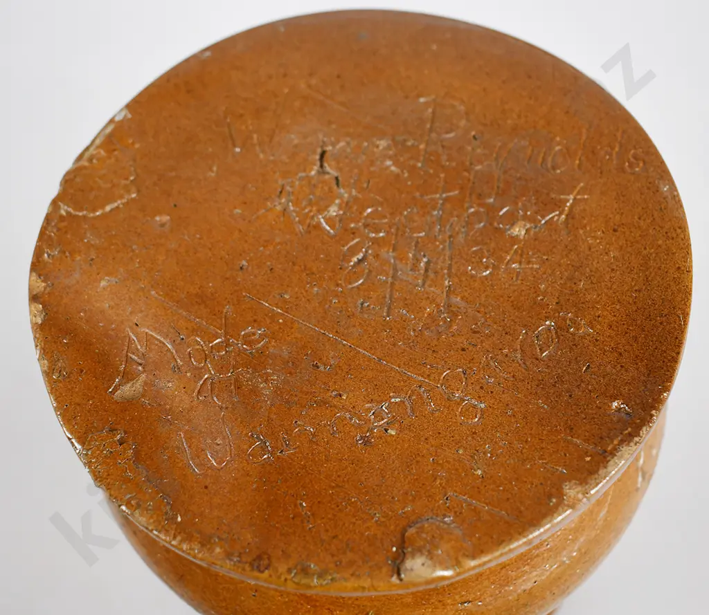 WAIMANGAROA COLONIAL POTTERY VASE, WINMERE REYNOLDS WESTPORT Image 1++