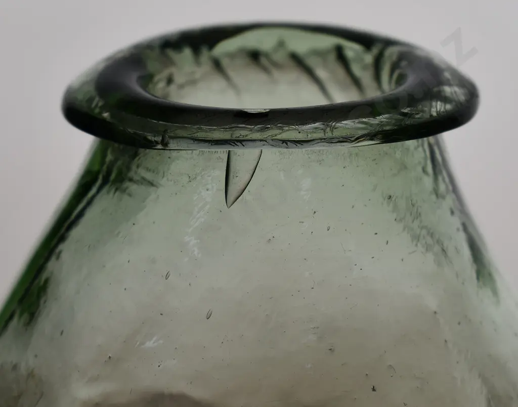 WIDE MOUTH CROSSED HINGED BOTTLE Image 1++