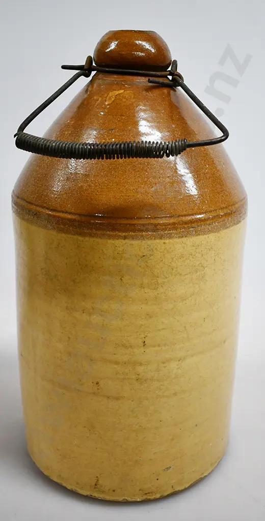 O'NEILL INVERCARGILL & GORE STONE JAR Image 1++
