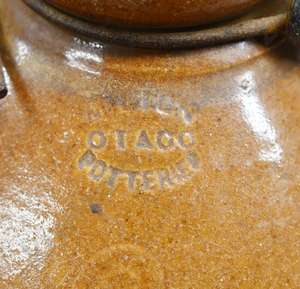 O'NEILL INVERCARGILL & GORE STONE JAR Image 1++