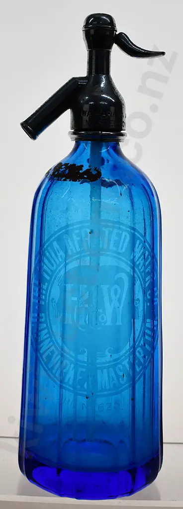 HUIA DANNEVIRKE MASTERTON SODA SYPHON Image 1++