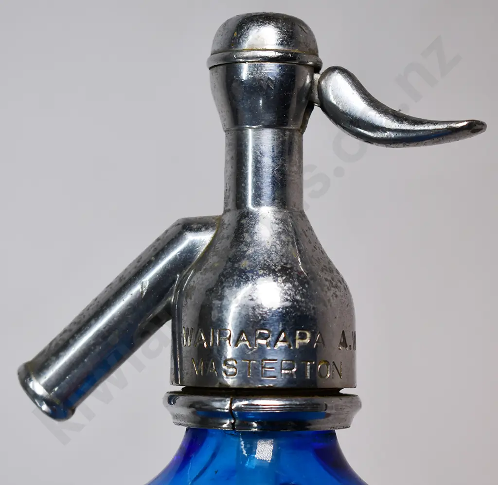 HUIA DANNEVIRKE MASTERTON SODA SYPHON Image 1++