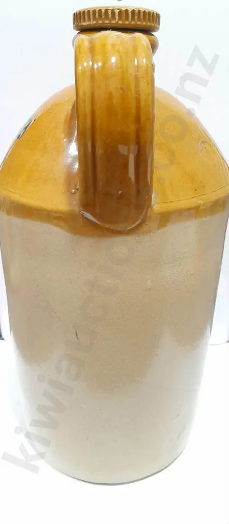WILLIAM SUMMERS WHAKATANE STONE JAR Image 1++