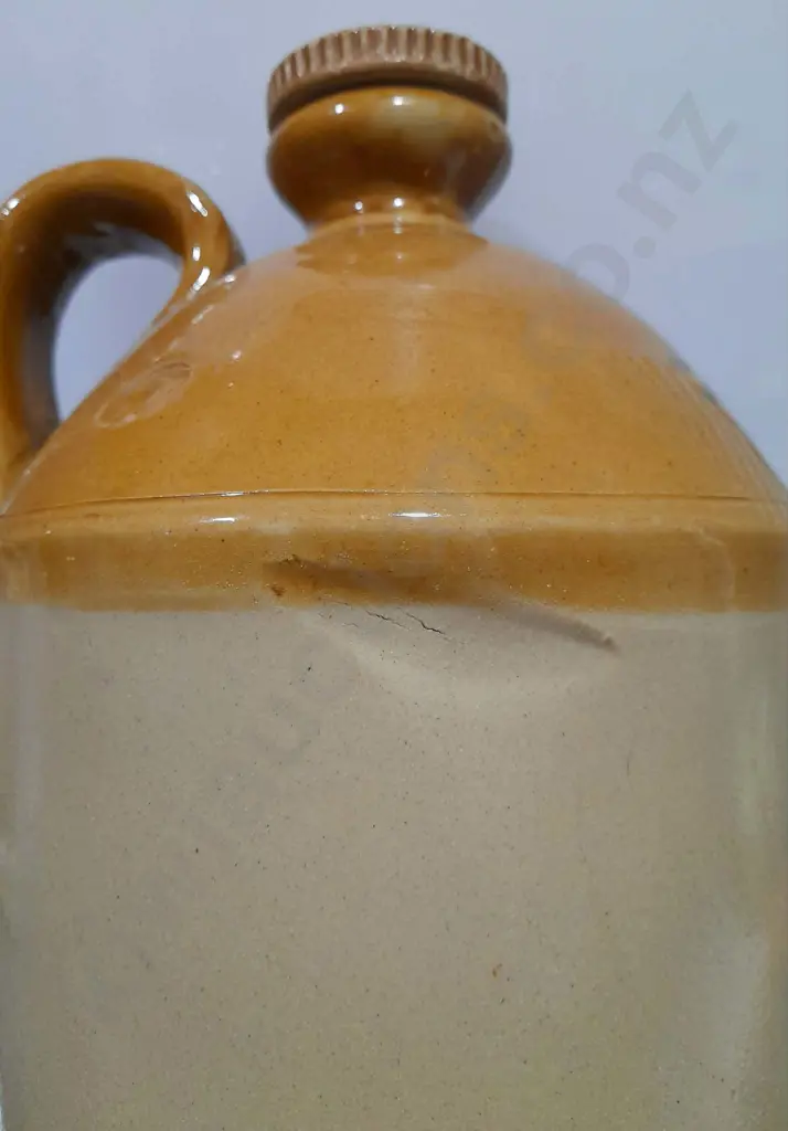 WILLIAM SUMMERS WHAKATANE STONE JAR Image 1++