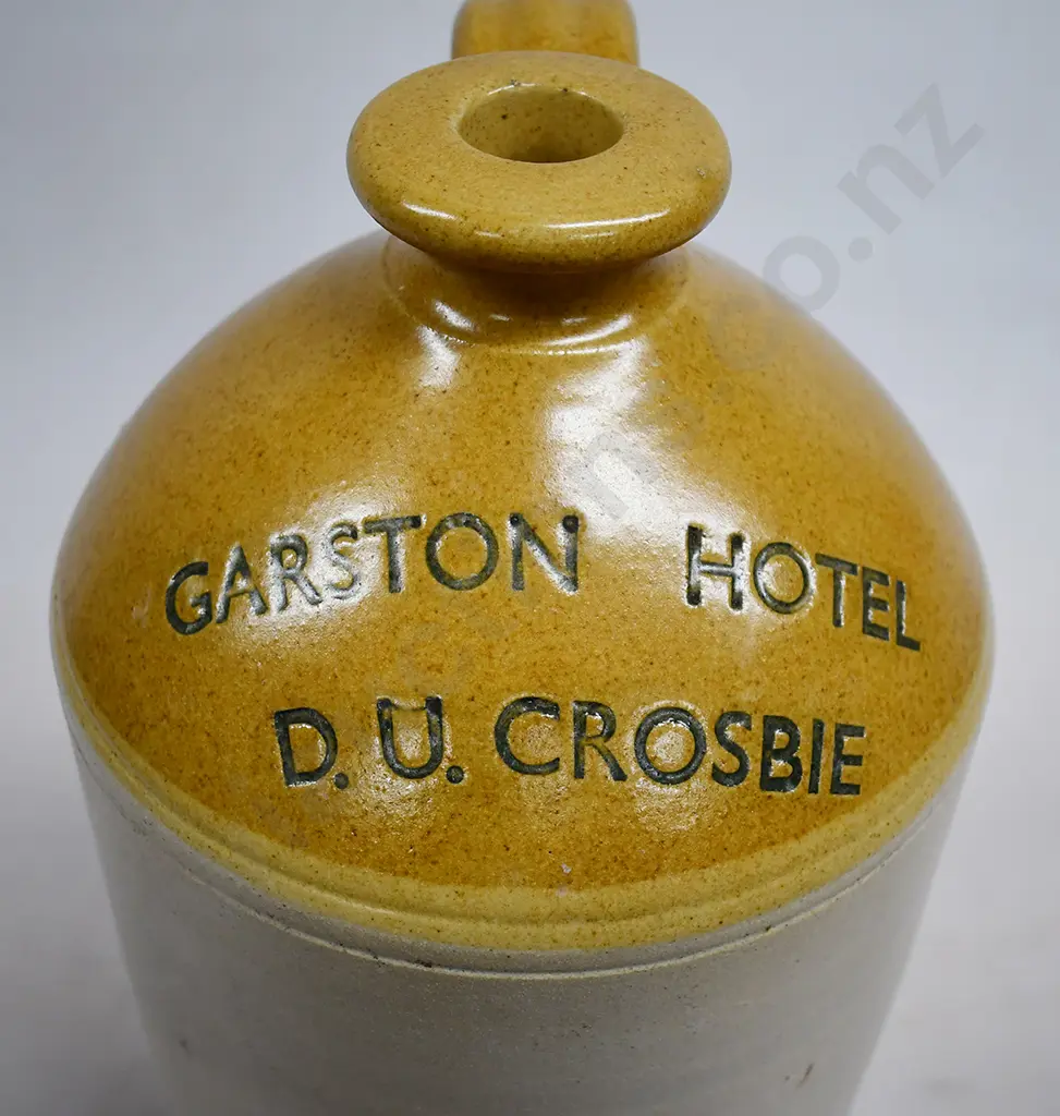GARSTON HOTEL D.U. CROSBIE STONE JAR Image 1++