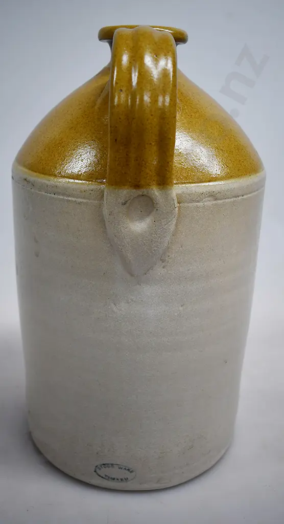GARSTON HOTEL D.U. CROSBIE STONE JAR Image 1++