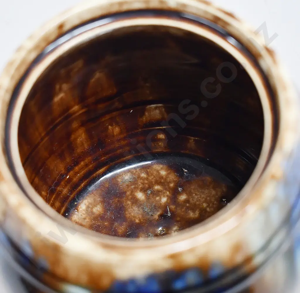 MAJOLICA GLAZED LIDDED BARREL Image 1++