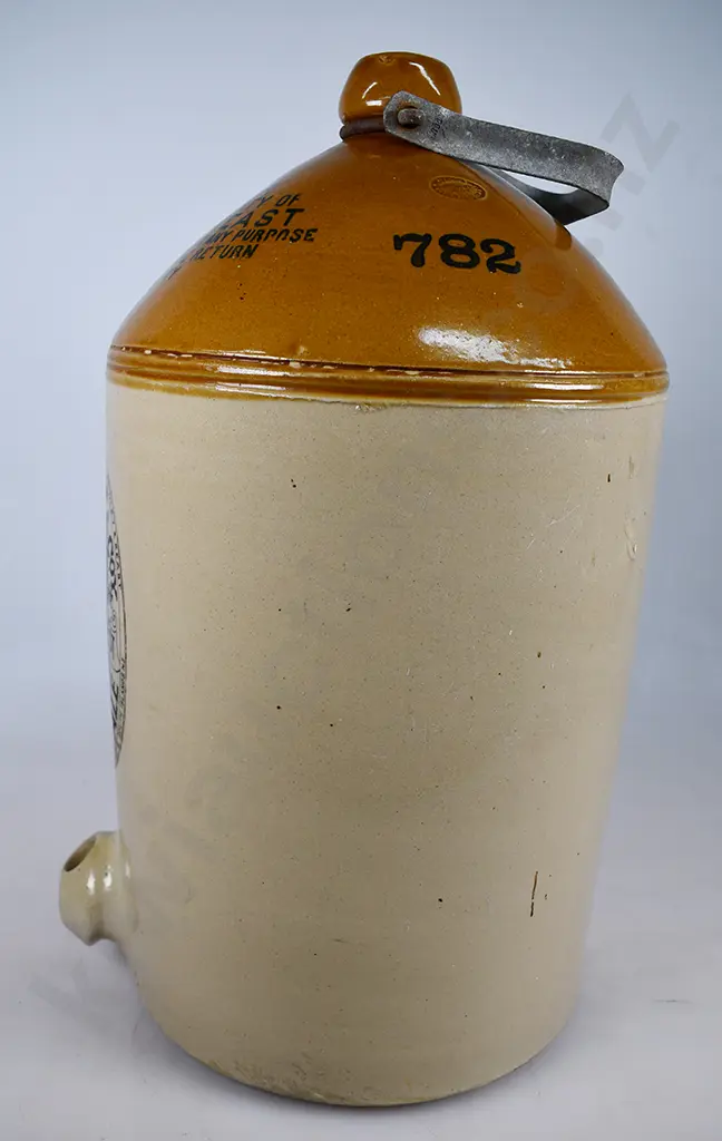 POWLEY & KEAST SPEIGHTS (DUNEDIN) STONE JAR Image 1++