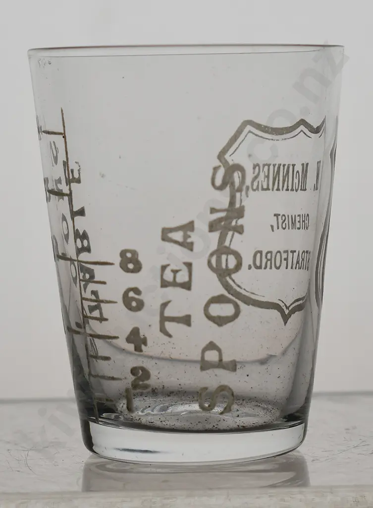 McINNES CHEMIST STRATFORD DOSE CUP Image 1++