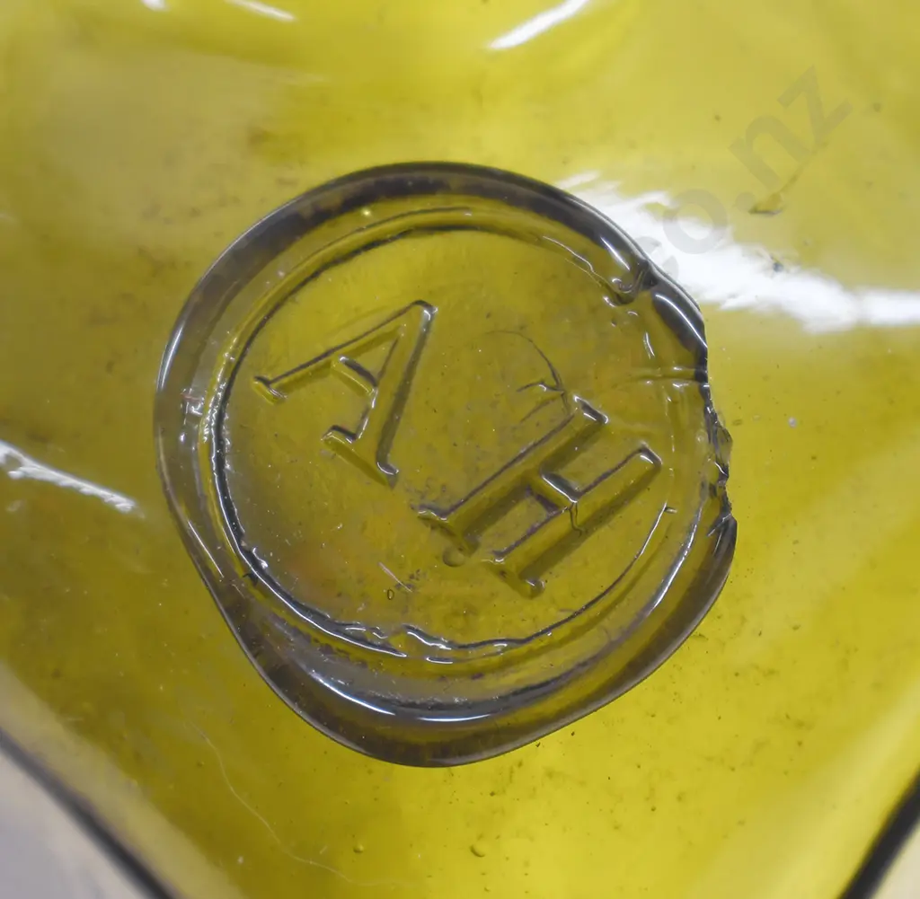 HOUTMAN SCHIEDAM SEALED GIN Image 1++