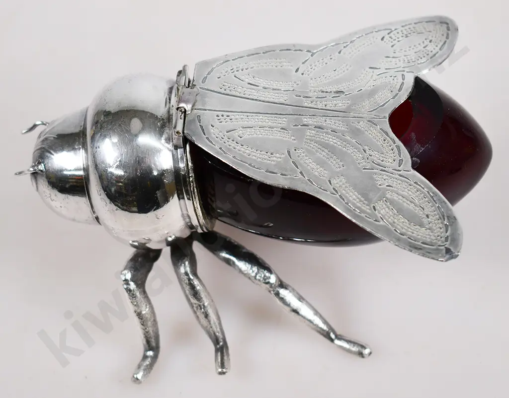 SILVER PLATE & RED GLASS HONEY POT Image 1++