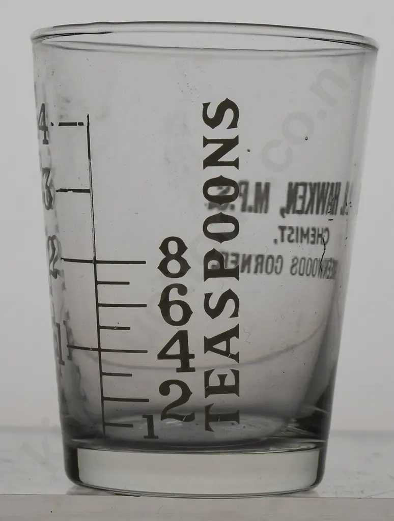 HAWKEN CHEMIST GREENWOODS CORNER DOSE CUP Image 1++