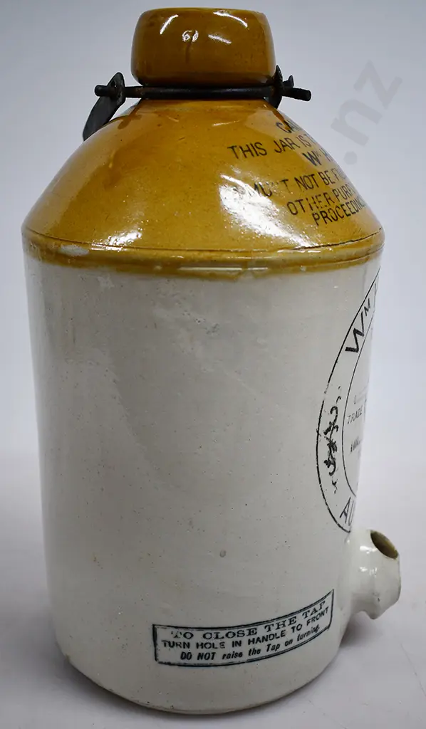 HANDLEY AUCKLAND STONE JAR Image 1++
