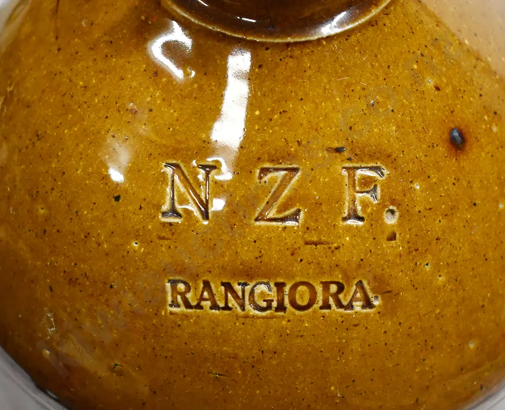 NZF RANGIORA STONE JAR Image 1++