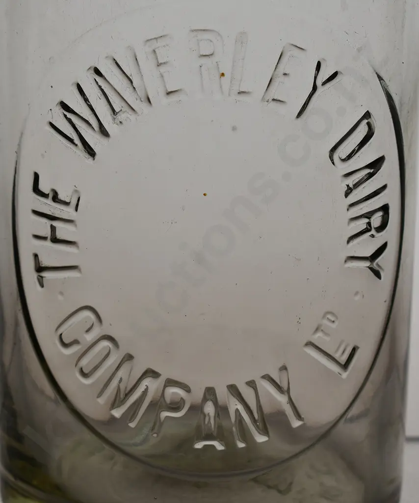 THE WAVERLEY DAIRY COMPANY MILK BOTTLE Image 1++