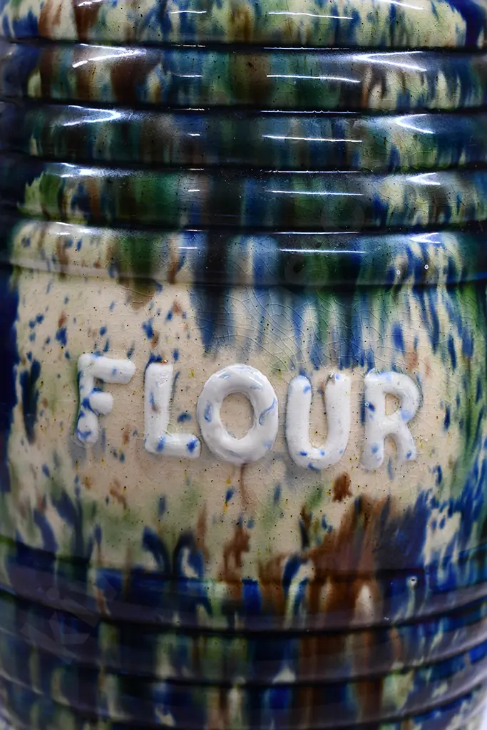 MAJOLICA GLAZED POTTERY FLOUR STORAGE JAR Image 1++