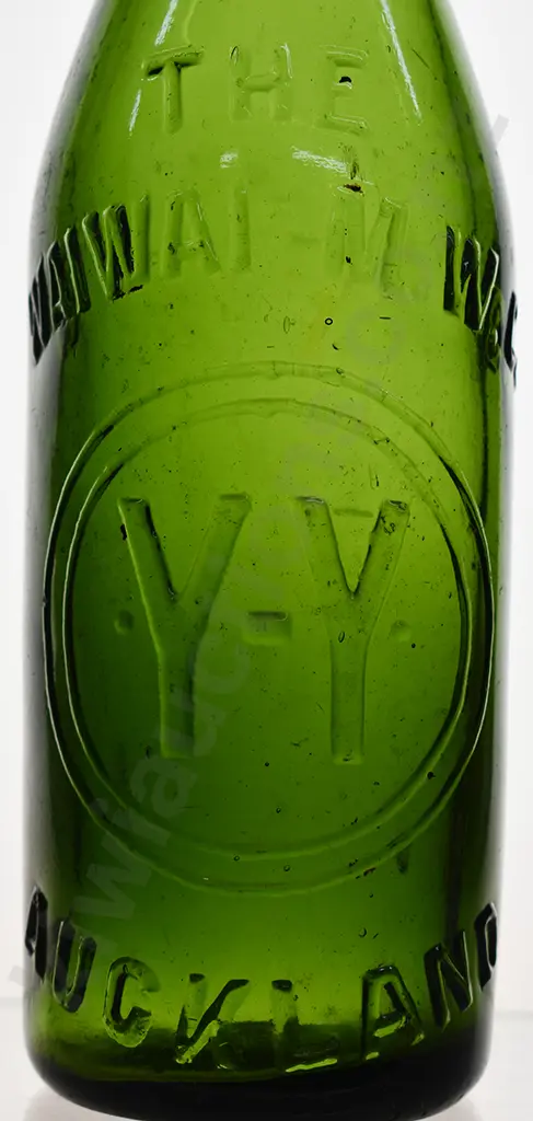 WAI WAI GREEN 10oz CROWN TOP Image 1++