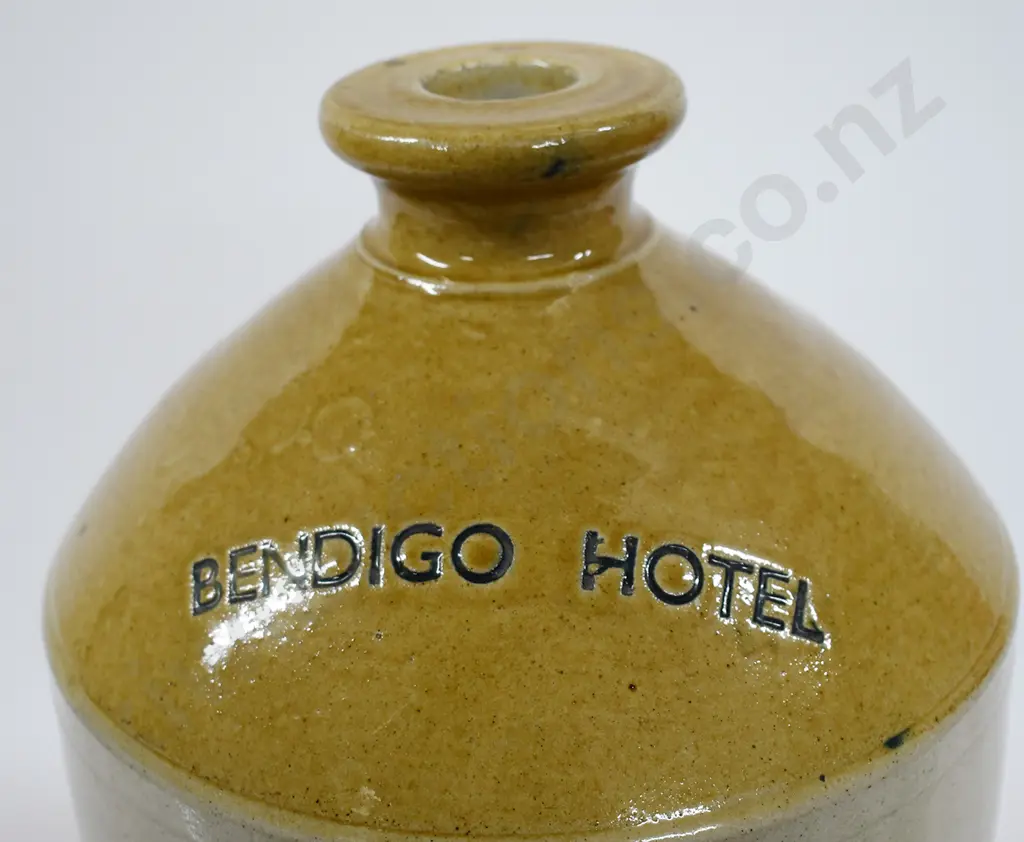 BENDIGO HOTEL (ALEXANDRA) STONE JAR Image 1++