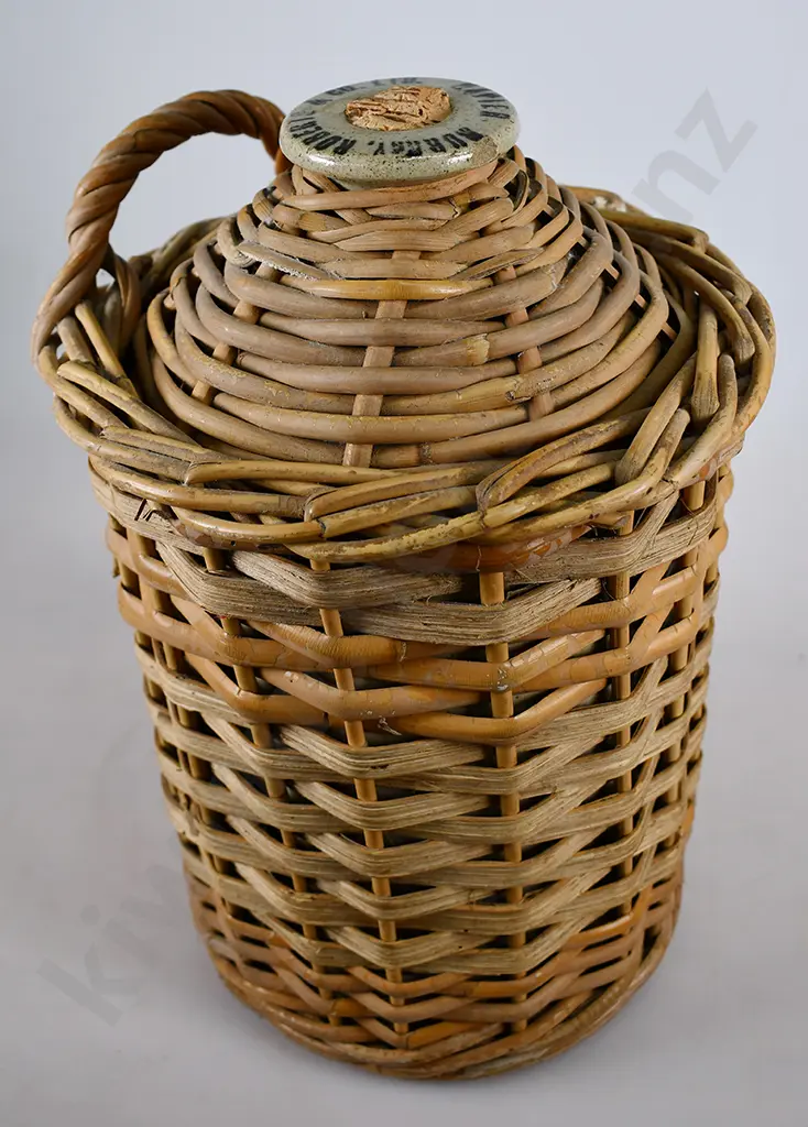 MURRAY ROBERT NAPIER STONE JAR Image 1++