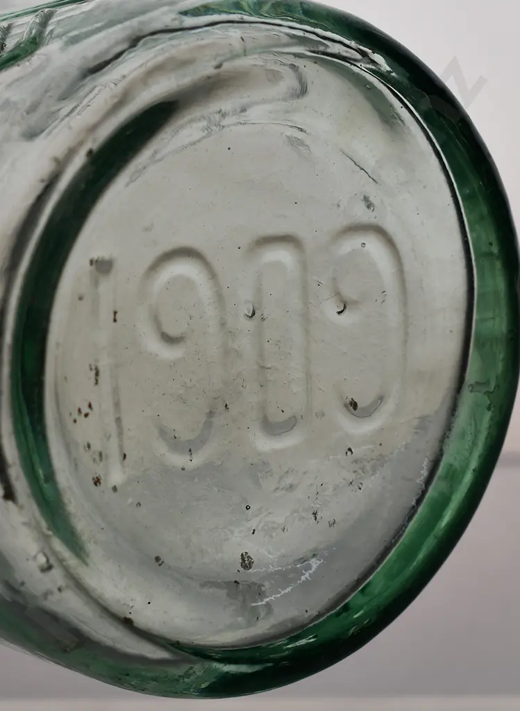 WATTS TIMARU 26oz CROWN TOP Image 1++