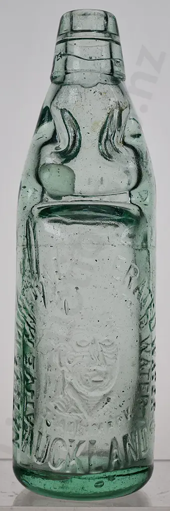 NATIVE MINERAL & AERATED WATER  CO AUCKLAND 10OZ CODD Image 1++
