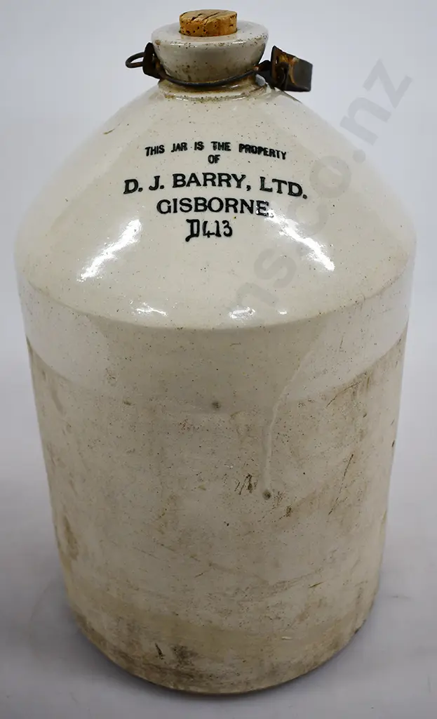BARRY GISBORNE STONE JAR Image 1++