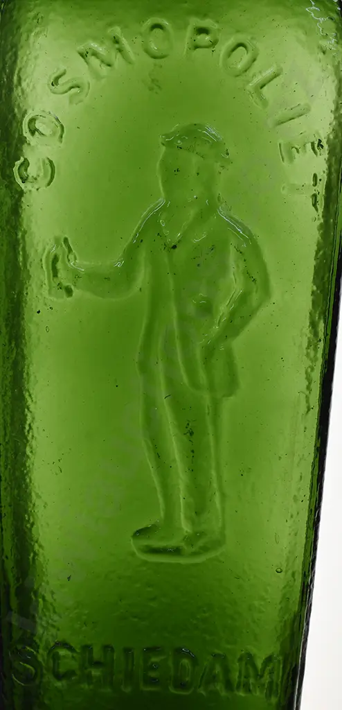 COSMOPOLIET MAN GIN Image 1++