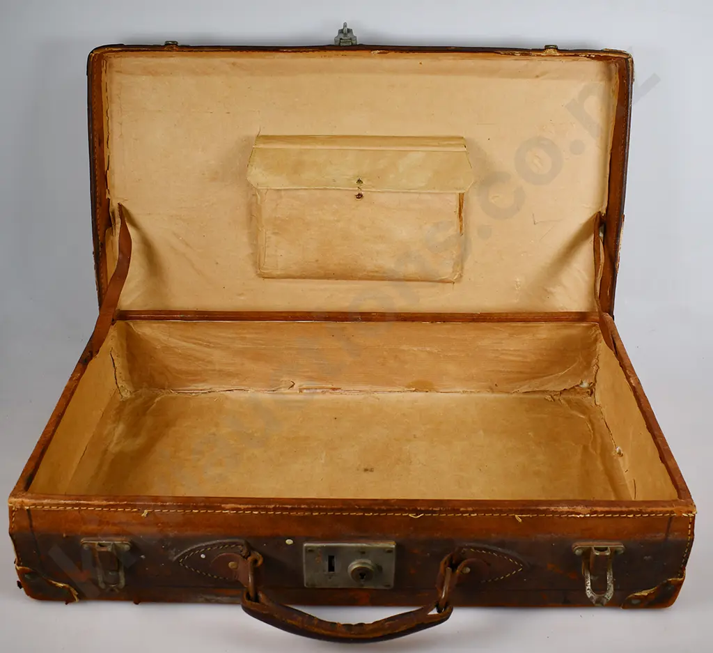 BRIAN WELLINGTON LEATHER SUITCASE Image 1++