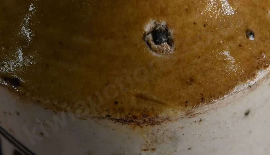 THOMSON LEWIS GINGER BEERS Image 1++