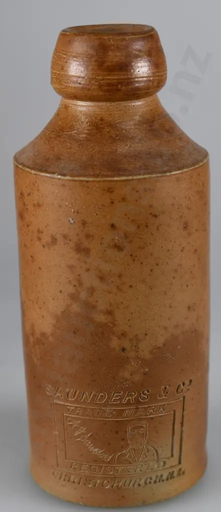 SAUNDERS CHRISTCHURCH GINGER BEER Image 1++