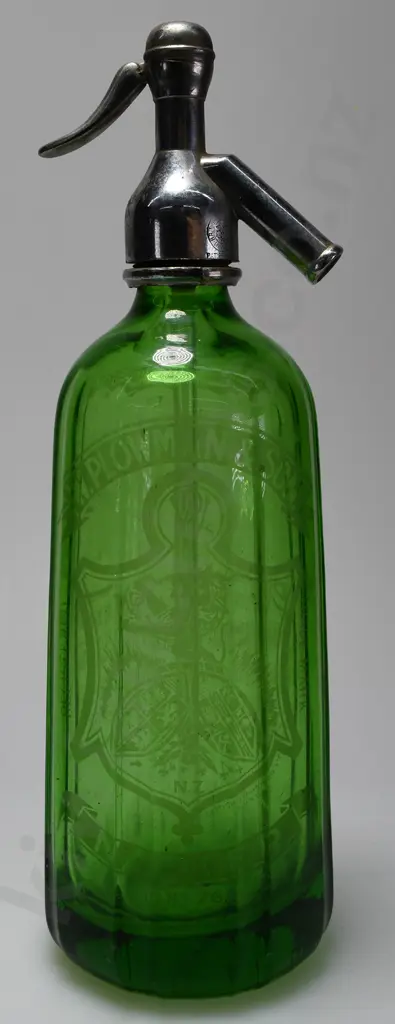 W PLOWMAN & SON NAPIER GREEN SYPHON Image 1++