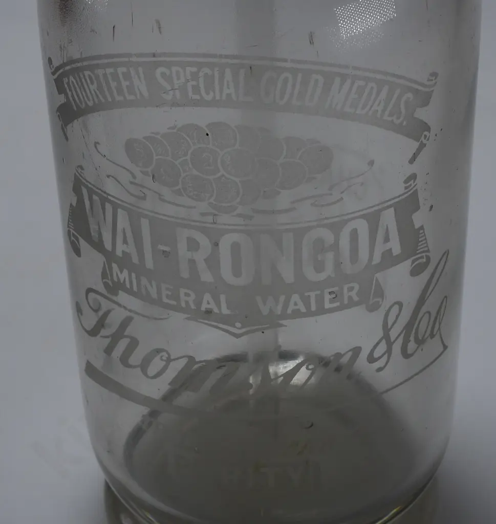 THOMSON WAI-RONGOA 14 GOLD MEDALS SYPHON Image 1++