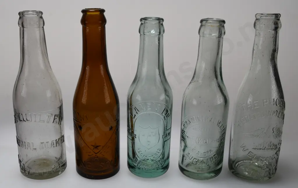 CROWN TOP SOFT DRINKS X 5 Image 1++